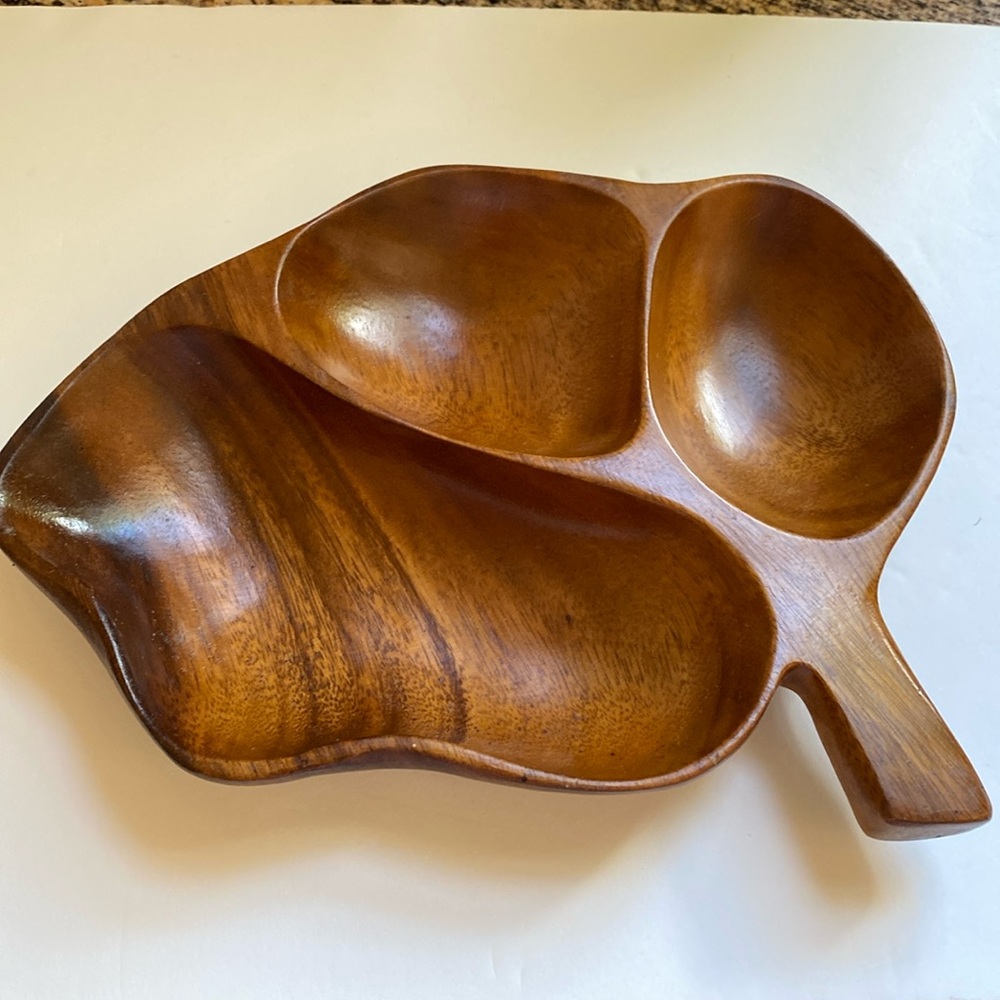 Monkey pod divided serving wooden bowl. Beautiful patina